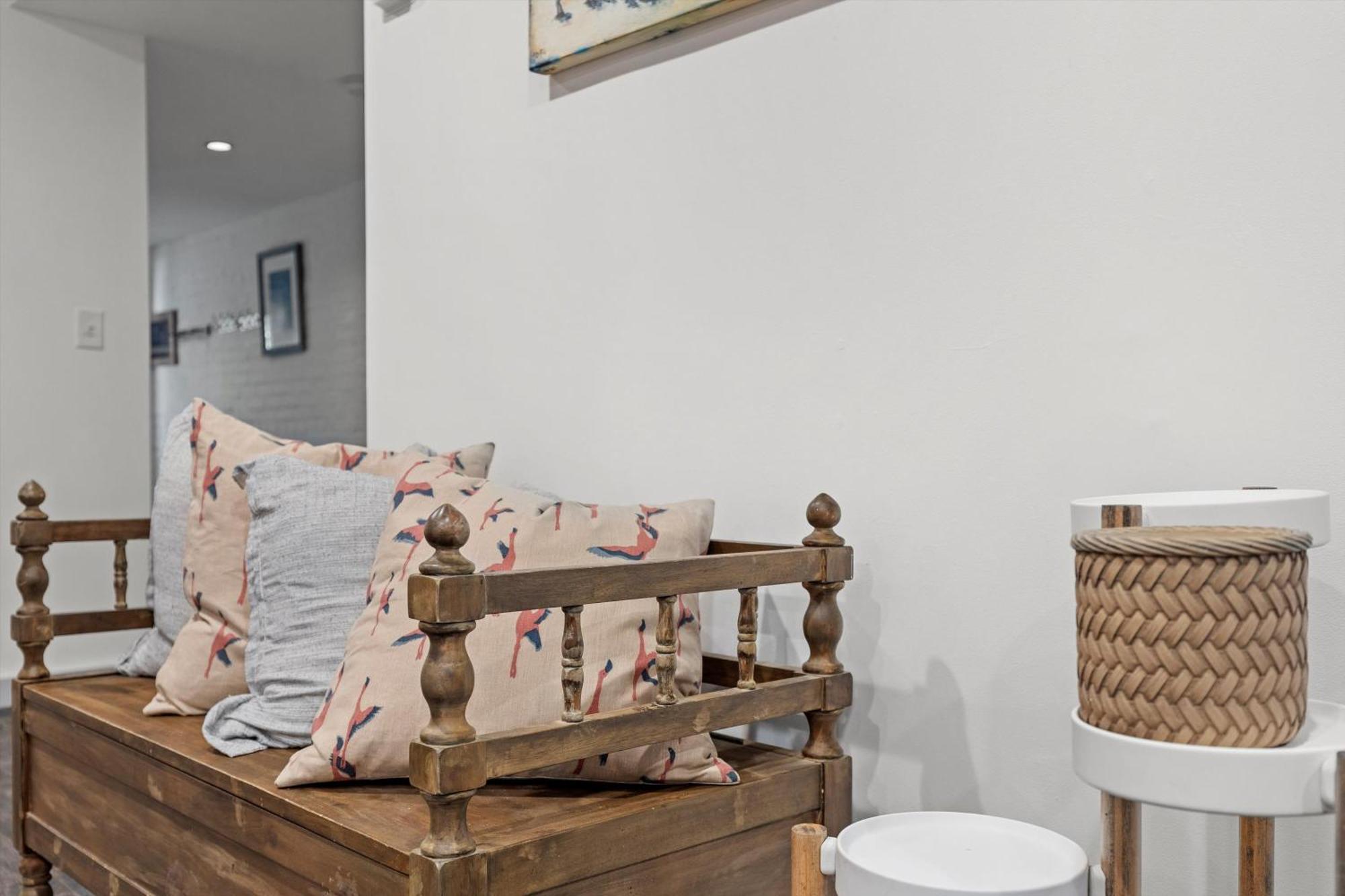 Cheery Flat In Adams Morgan - Mt Pleasant Apartment